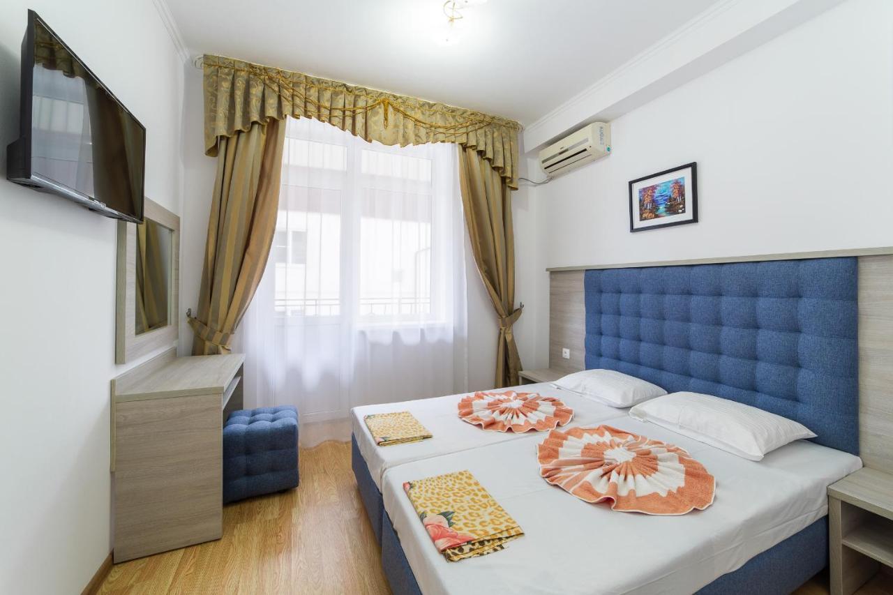 Гостевой Дом "Геракл " Otel Vityazevo Dış mekan fotoğraf